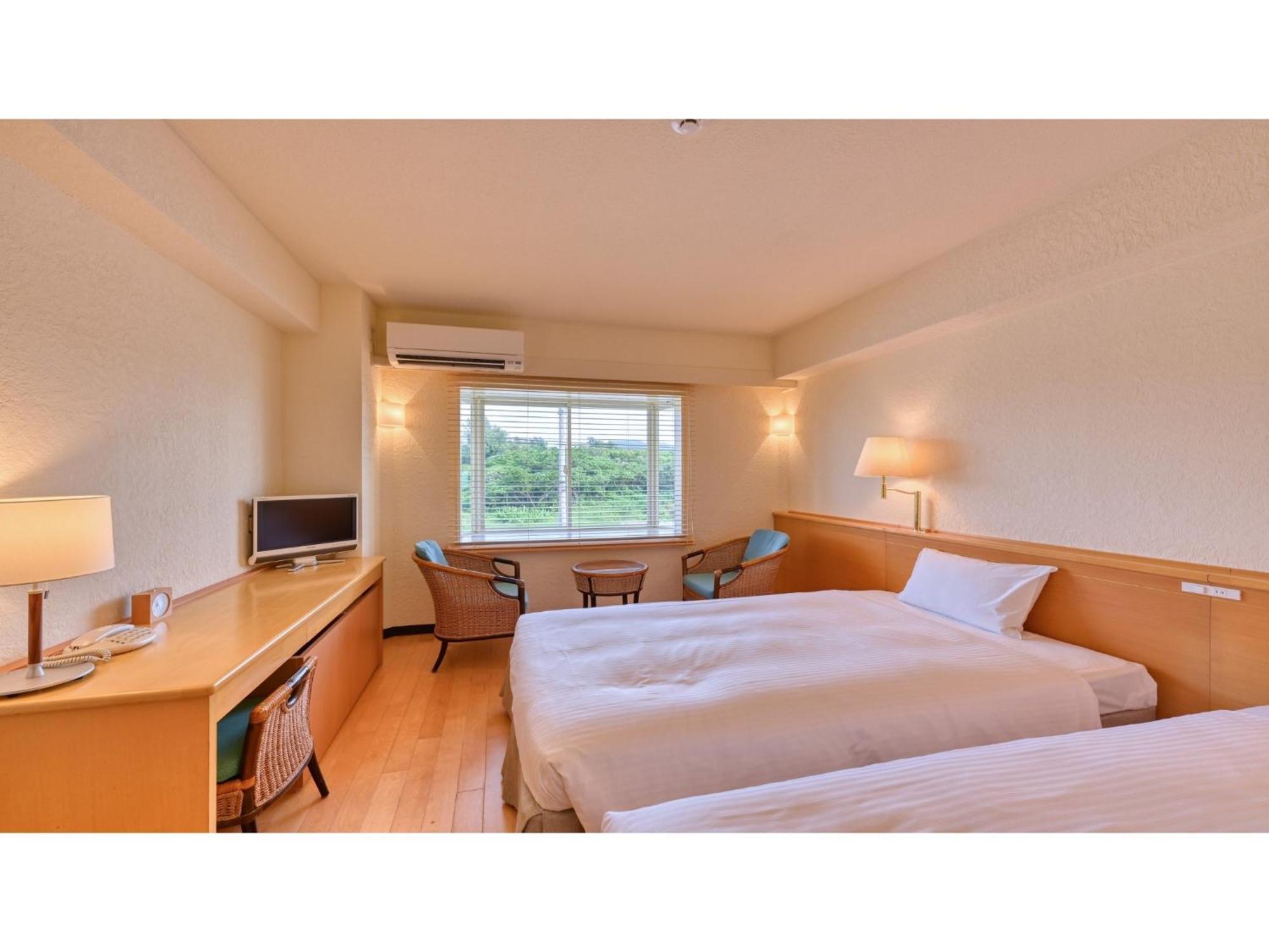 Beach Hotel Sunshine Ishigakijima - Vacation Stay 95038V Ishigaki  Buitenkant foto